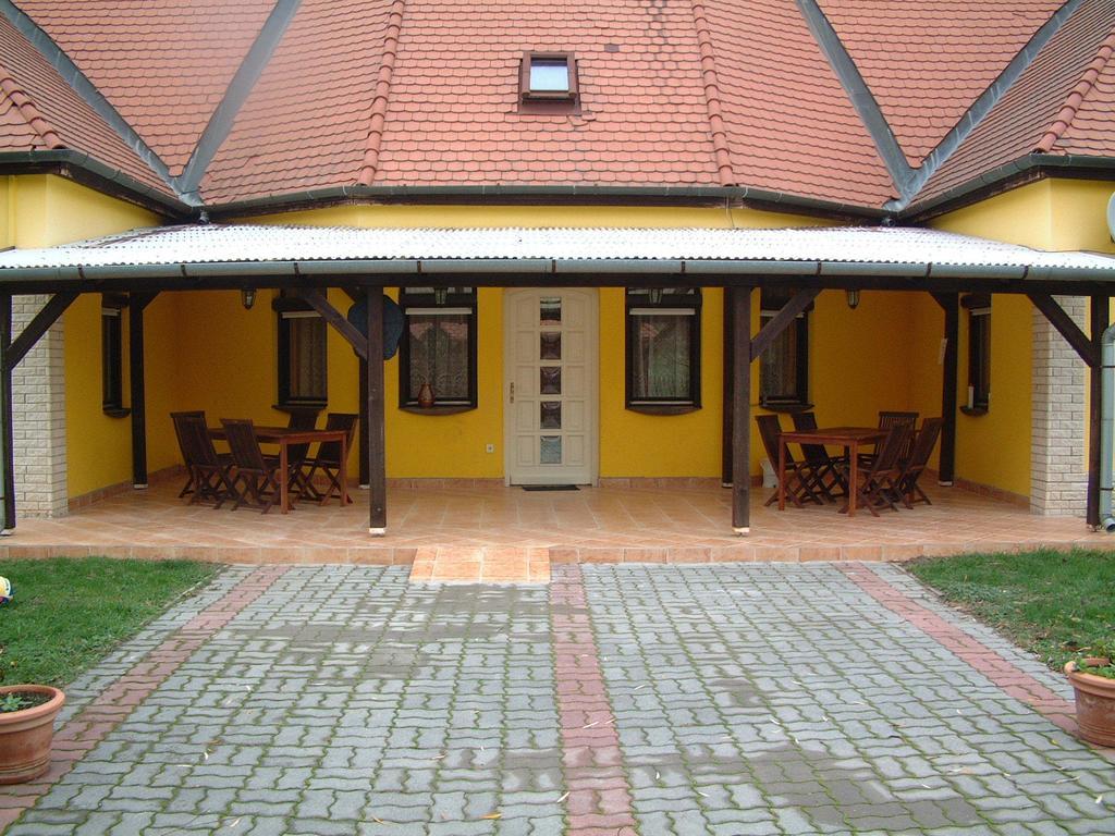 Kisecset-vendégház Exterior foto